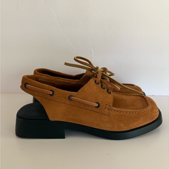 NWOT Camper Dana Brown Nubuck Mocasin Shoe Size 39 - Picture 1 of 13